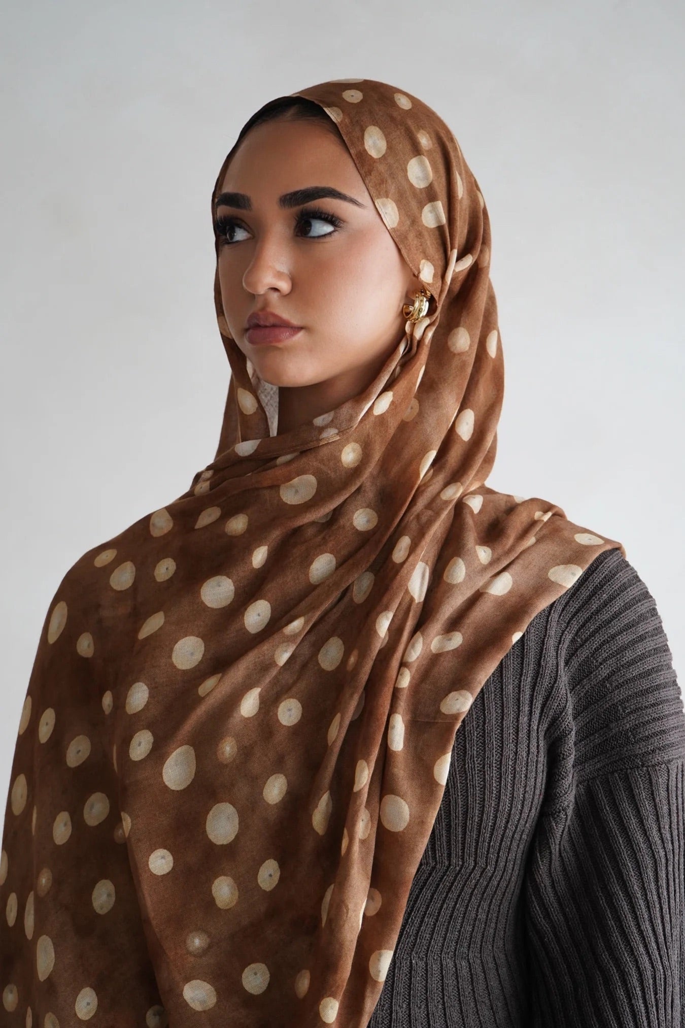 Moon Dot Brown