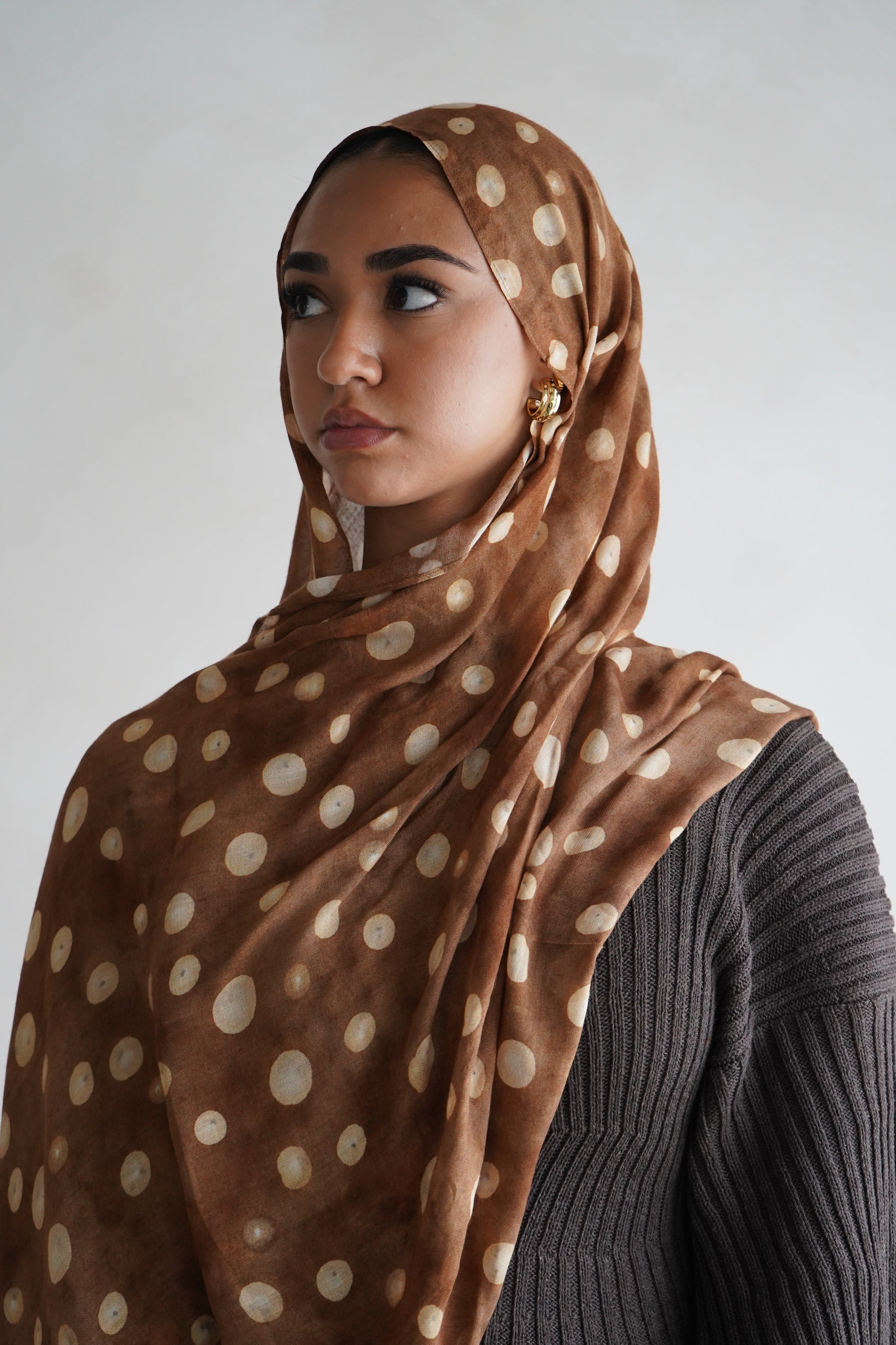 Moon Dot Brown