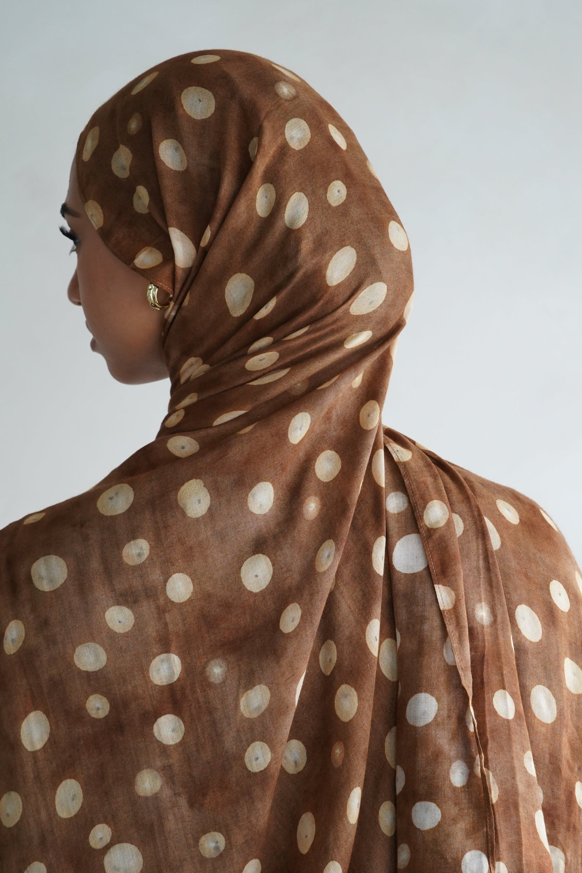Moon Dot Brown