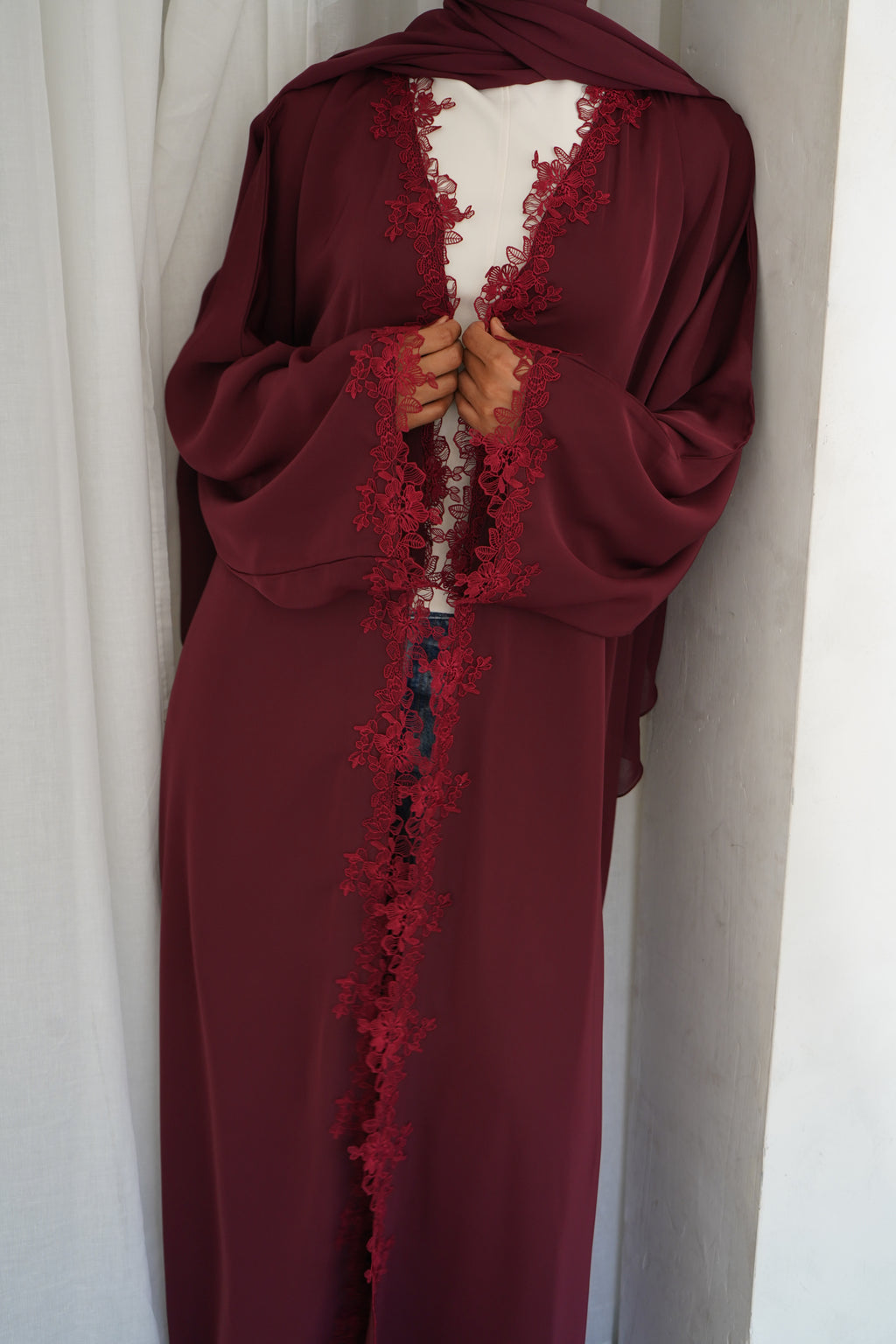 The Lace | Burgundy