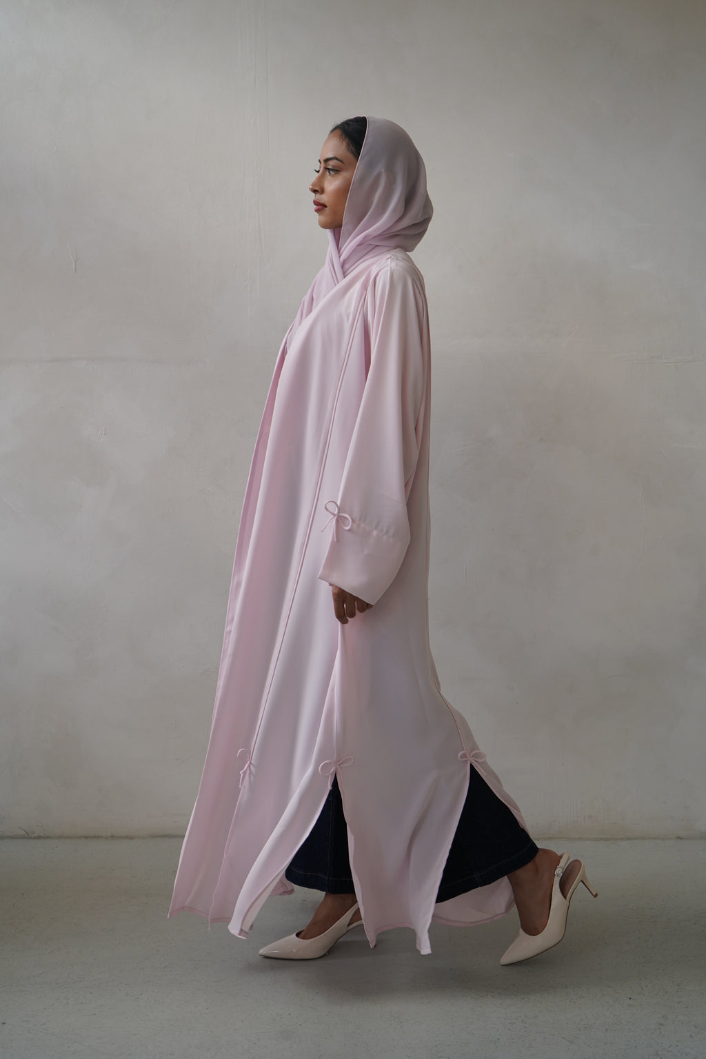 Pink Splits Bow Abaya